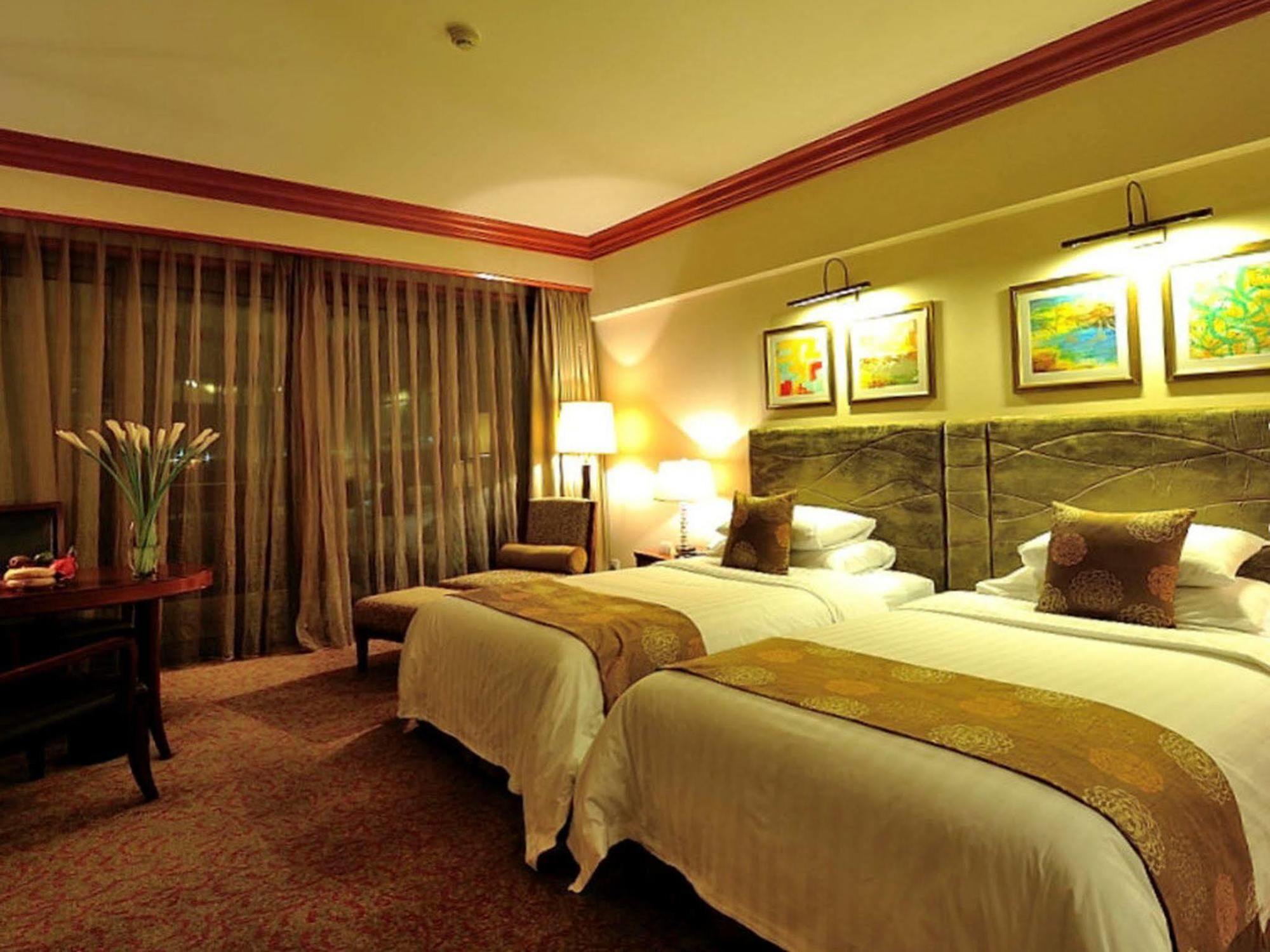 New Century Grand Hotel Kaifeng Eksteriør bilde